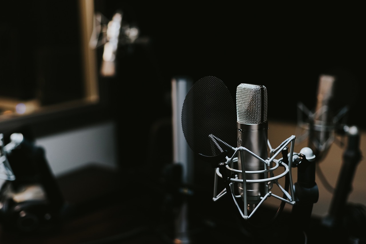Condenser microphone in studio